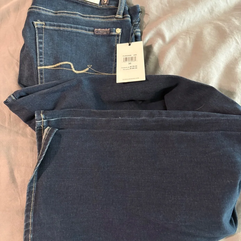 7 For All Mankind--Women's Jean - Picture 2 of 2